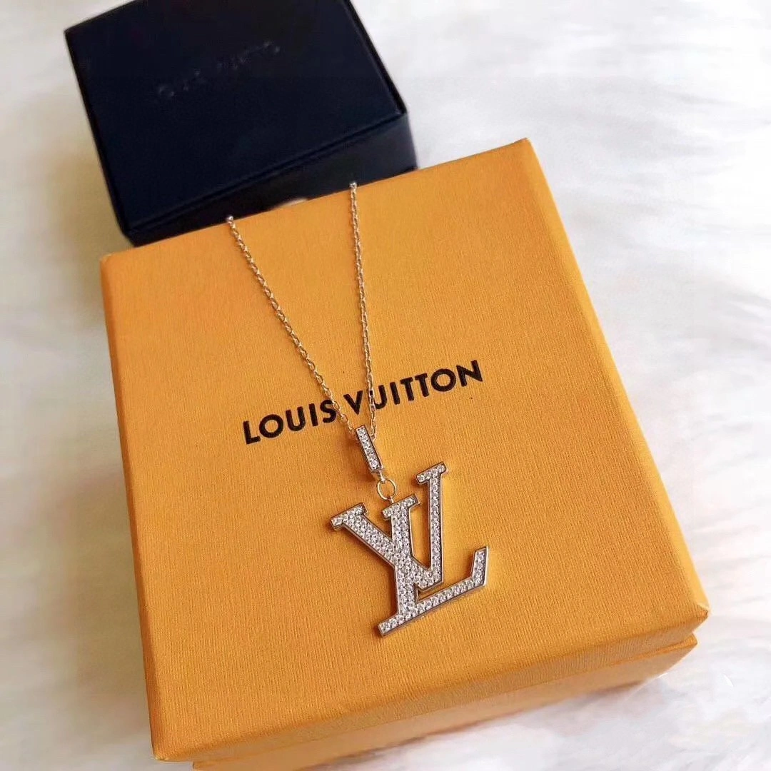 FreshLook Louis Vuitton Necklaces 251521
