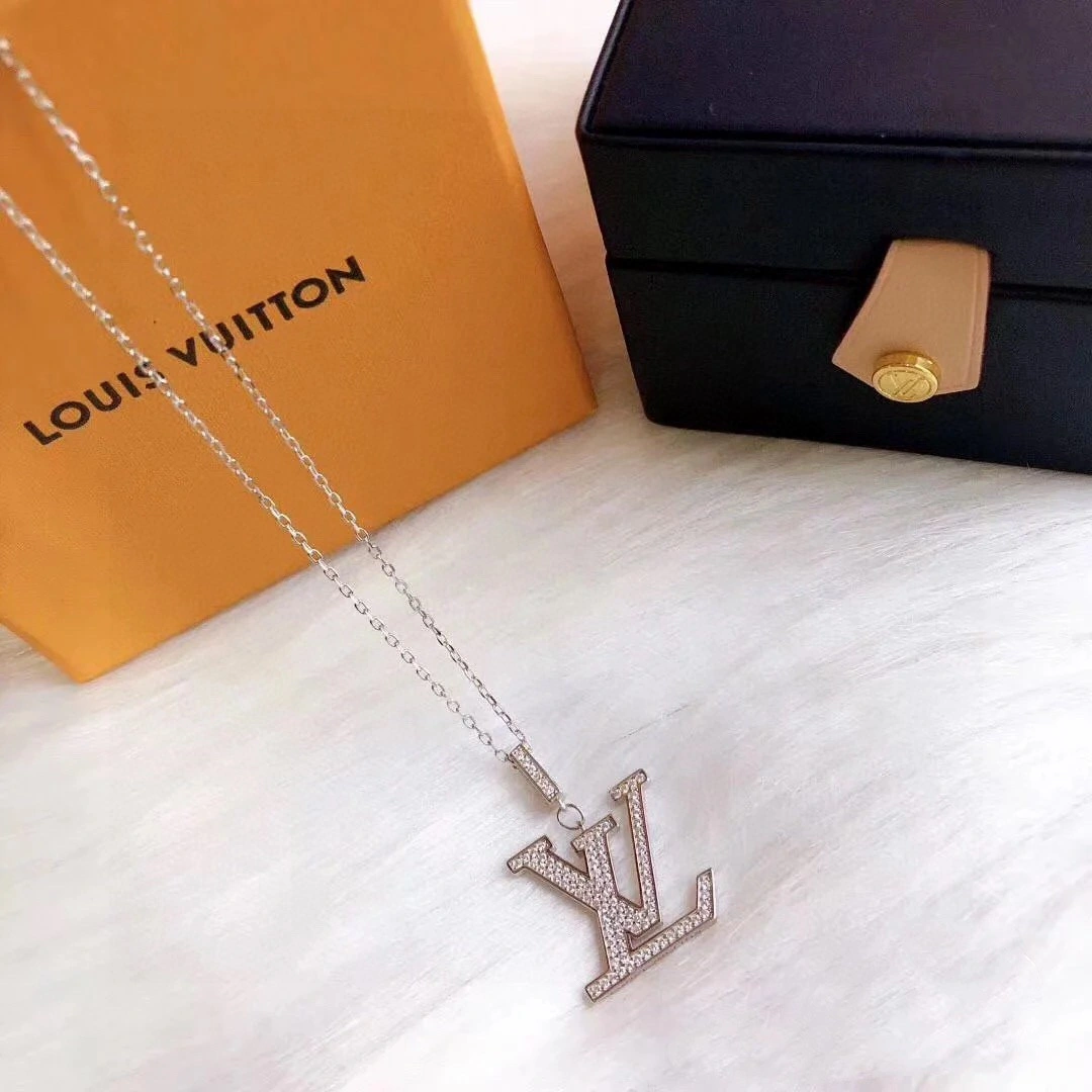 FreshLook Louis Vuitton Necklaces 251521