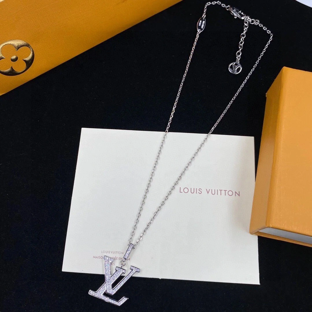 FreshLook Louis Vuitton Necklaces 251521