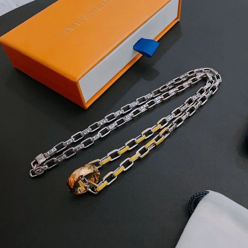 Cozy Louis Vuitton Necklaces 251543