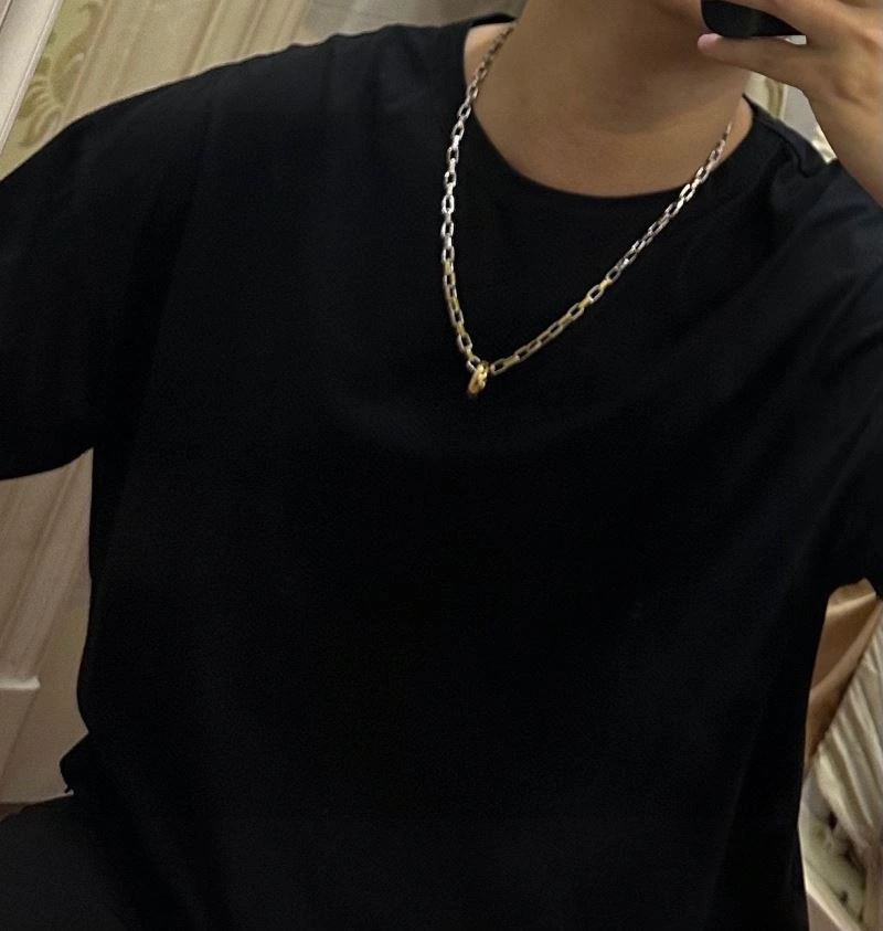 Cozy Louis Vuitton Necklaces 251543
