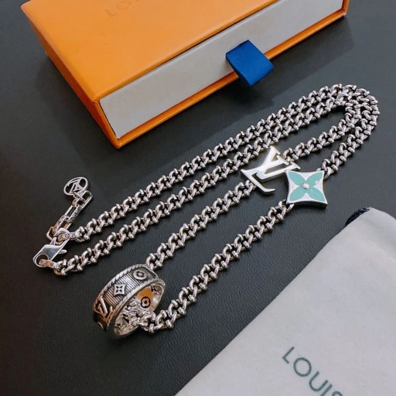 Louis Vuitton Necklaces Vibrant 251538