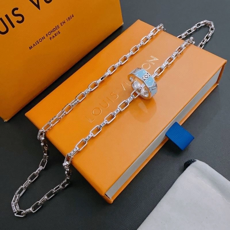 Louis Vuitton Necklaces Modern 251540