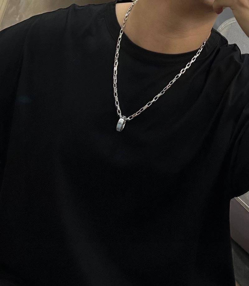 Louis Vuitton Necklaces Modern 251540
