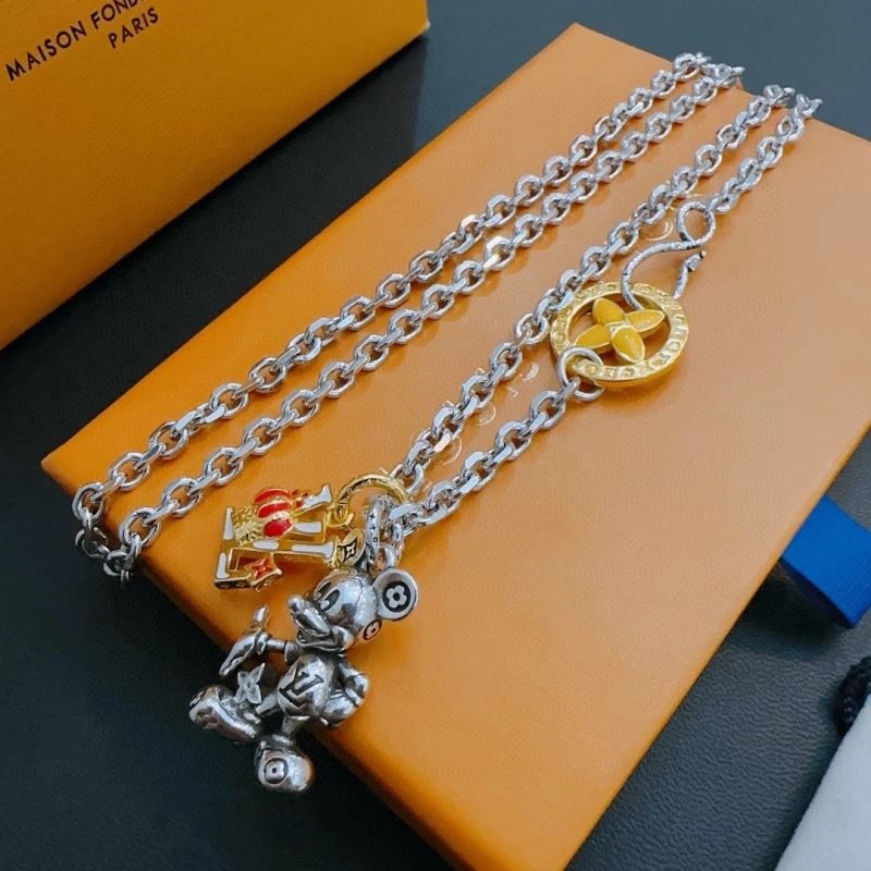 Louis Vuitton Necklaces ZipUp 251536