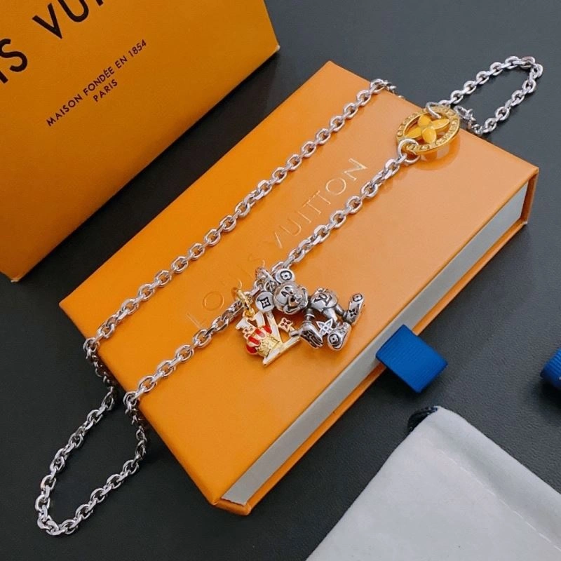 Louis Vuitton Necklaces ZipUp 251536