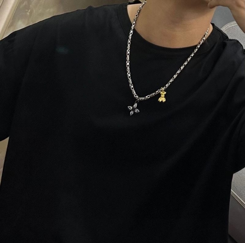 Louis Vuitton Necklaces GoAnywhere 251542