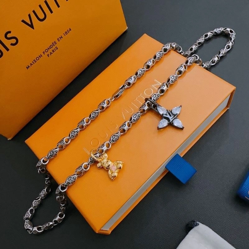 Louis Vuitton Necklaces GoAnywhere 251542