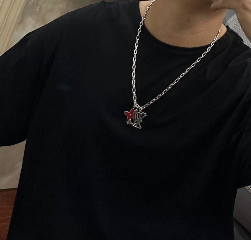 Louis Vuitton Necklaces ModernLook 251513