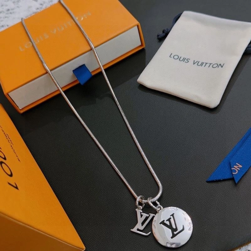 Louis Vuitton Necklaces Reliable 251485