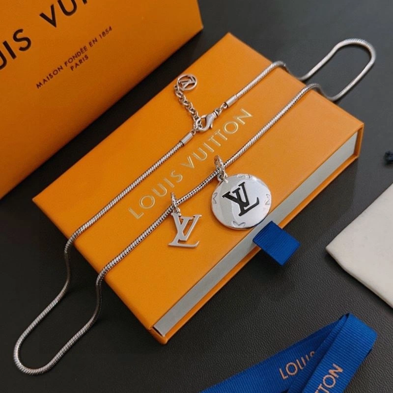 Louis Vuitton Necklaces Reliable 251485