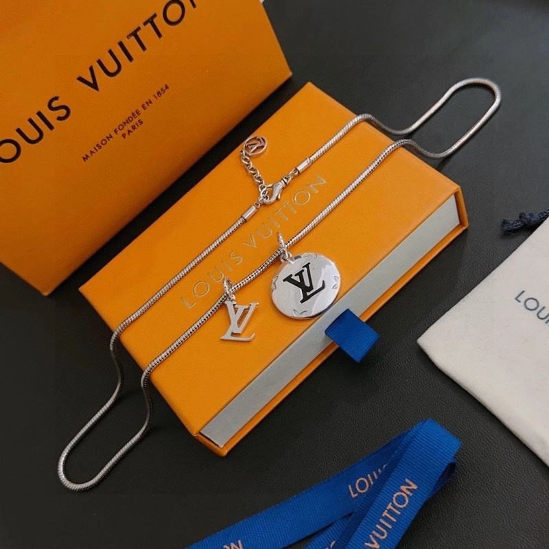 Louis Vuitton Necklaces Reliable 251485