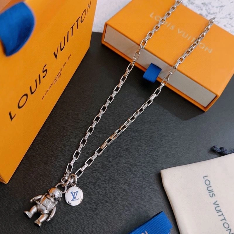 Louis Vuitton Necklaces Youthful 251497