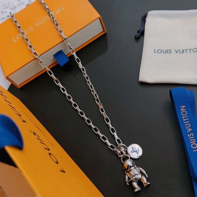 Louis Vuitton Necklaces Youthful 251497