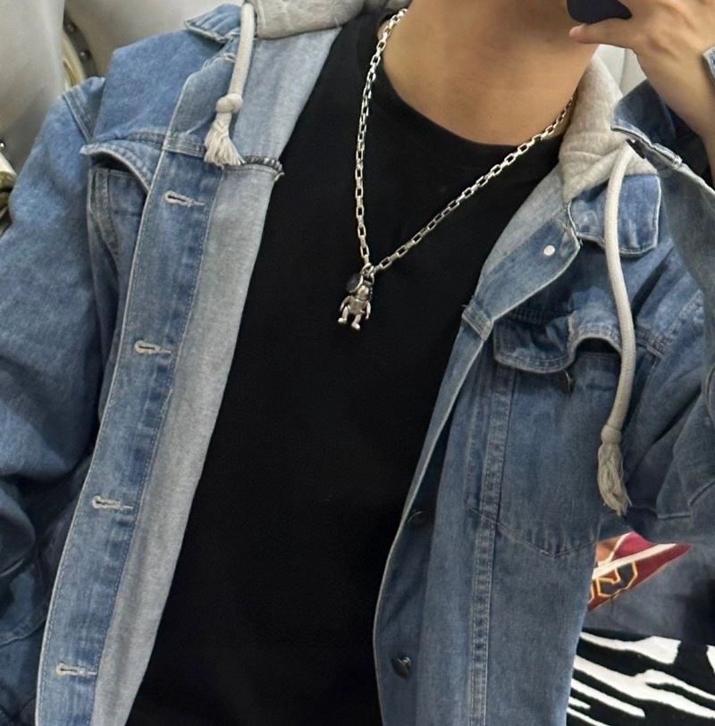 Louis Vuitton Necklaces Youthful 251497