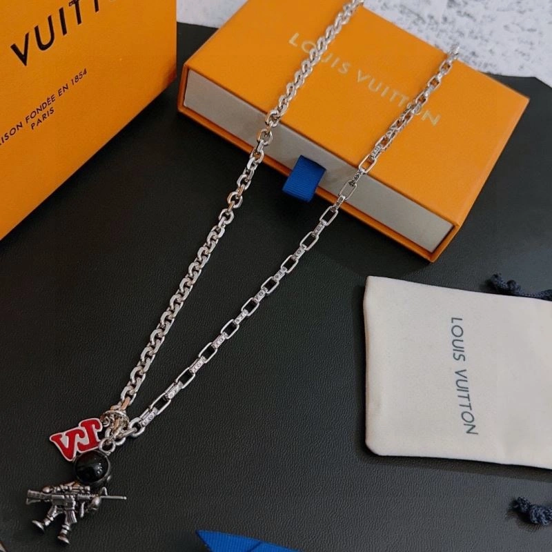 Louis Vuitton Necklaces Packable 251490