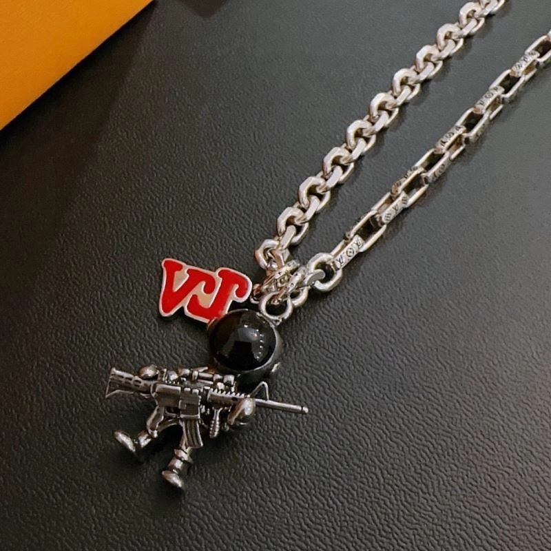 Louis Vuitton Necklaces Packable 251490