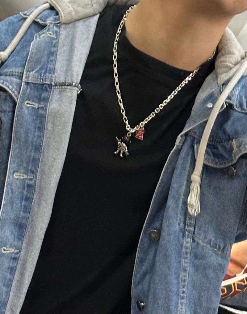 Louis Vuitton Necklaces Packable 251490