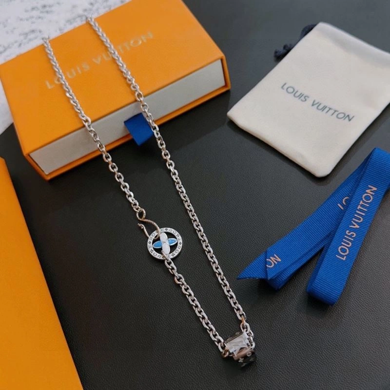 Lightweight Louis Vuitton Necklaces 251499