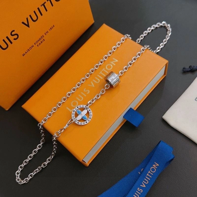 Lightweight Louis Vuitton Necklaces 251499