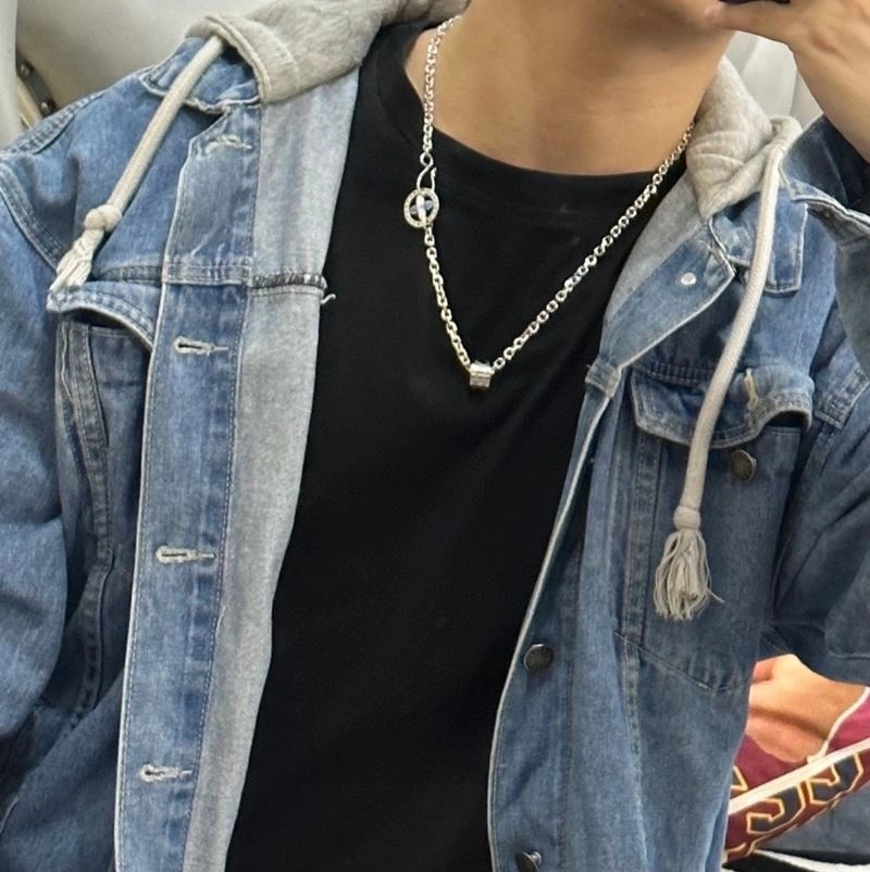 Lightweight Louis Vuitton Necklaces 251499