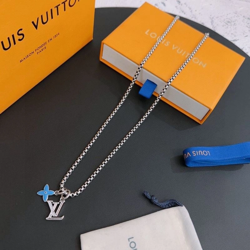 Louis Vuitton Necklaces Unique 251507