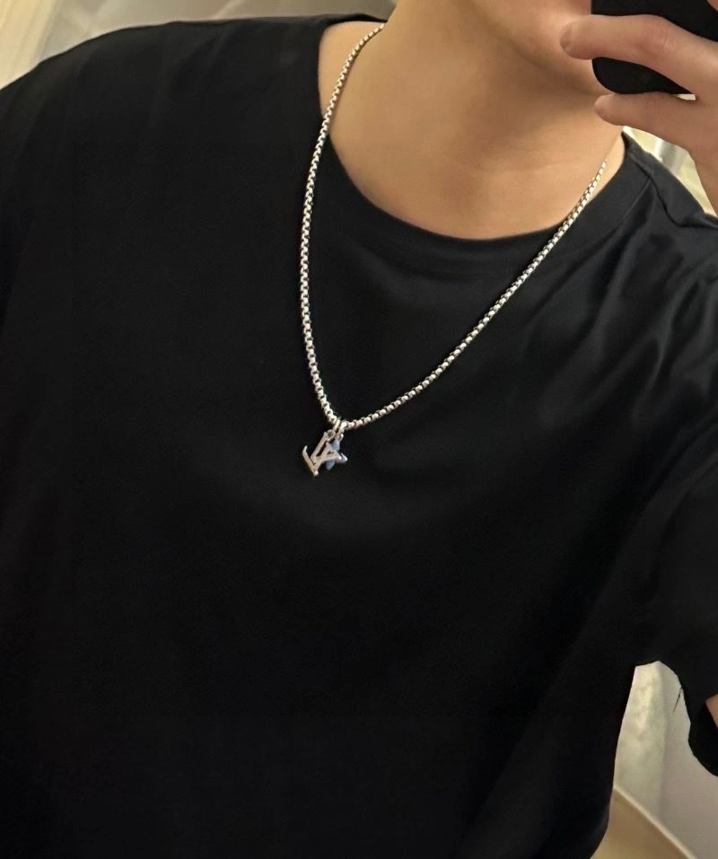 Louis Vuitton Necklaces Unique 251507