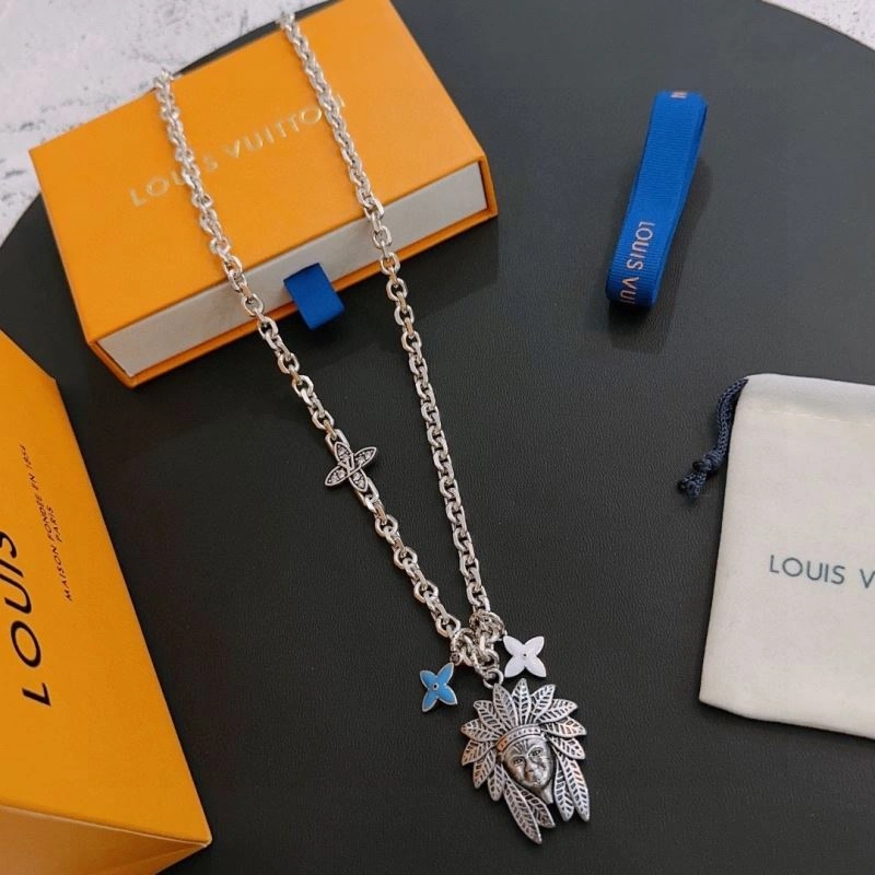 Louis Vuitton Necklaces Sophisticated 251502