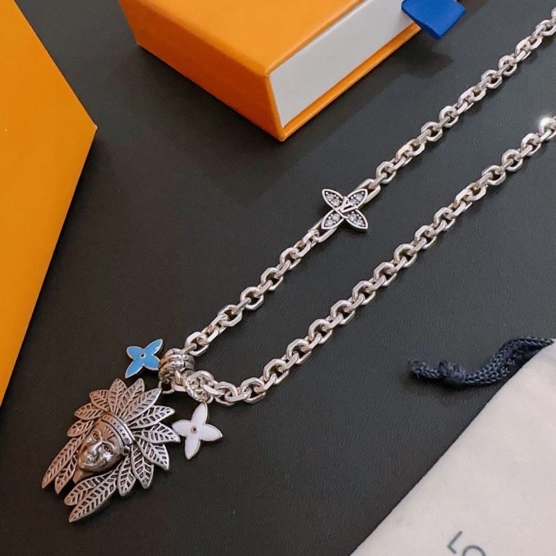 Louis Vuitton Necklaces Sophisticated 251502