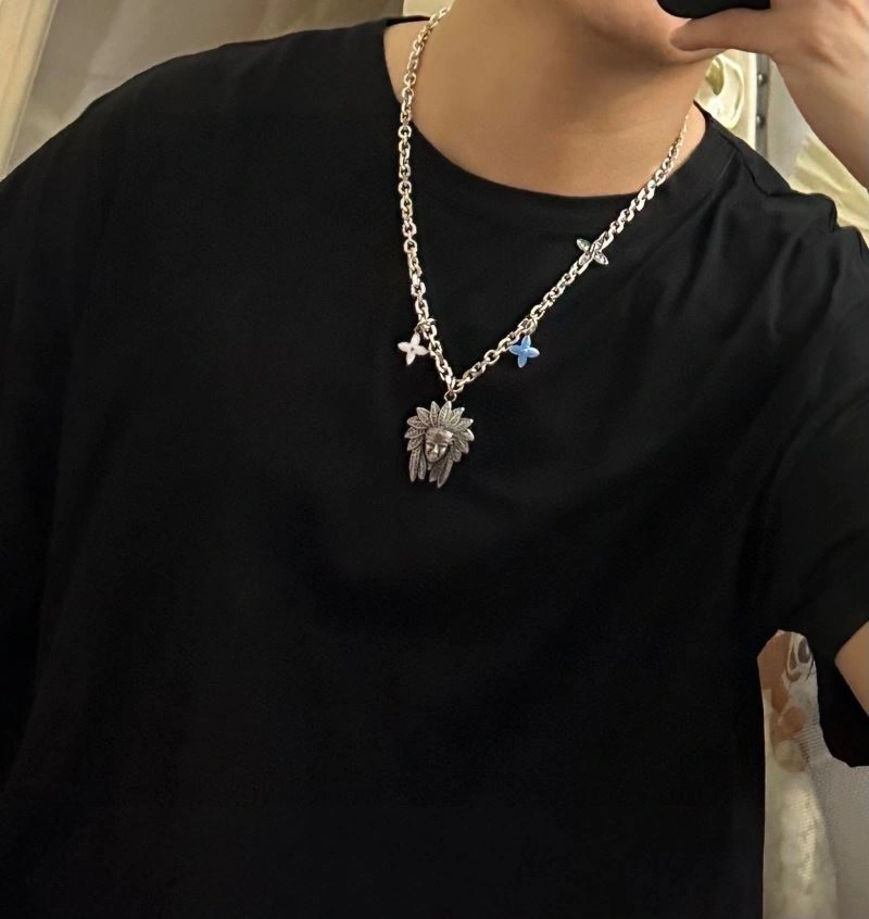 Louis Vuitton Necklaces Sophisticated 251502