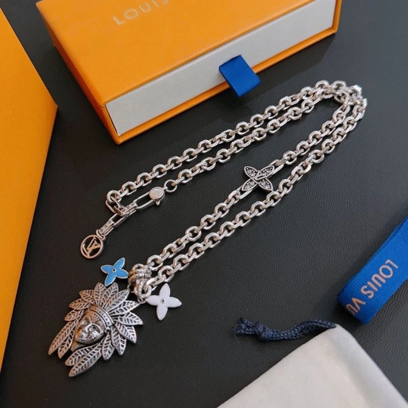 Louis Vuitton Necklaces Sophisticated 251502