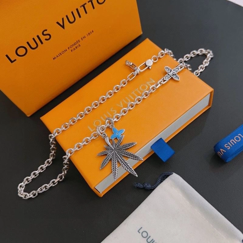 Louis Vuitton Necklaces Bold 251487