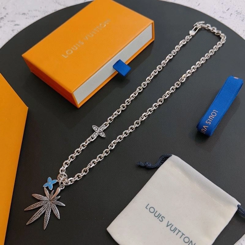 Louis Vuitton Necklaces Bold 251487