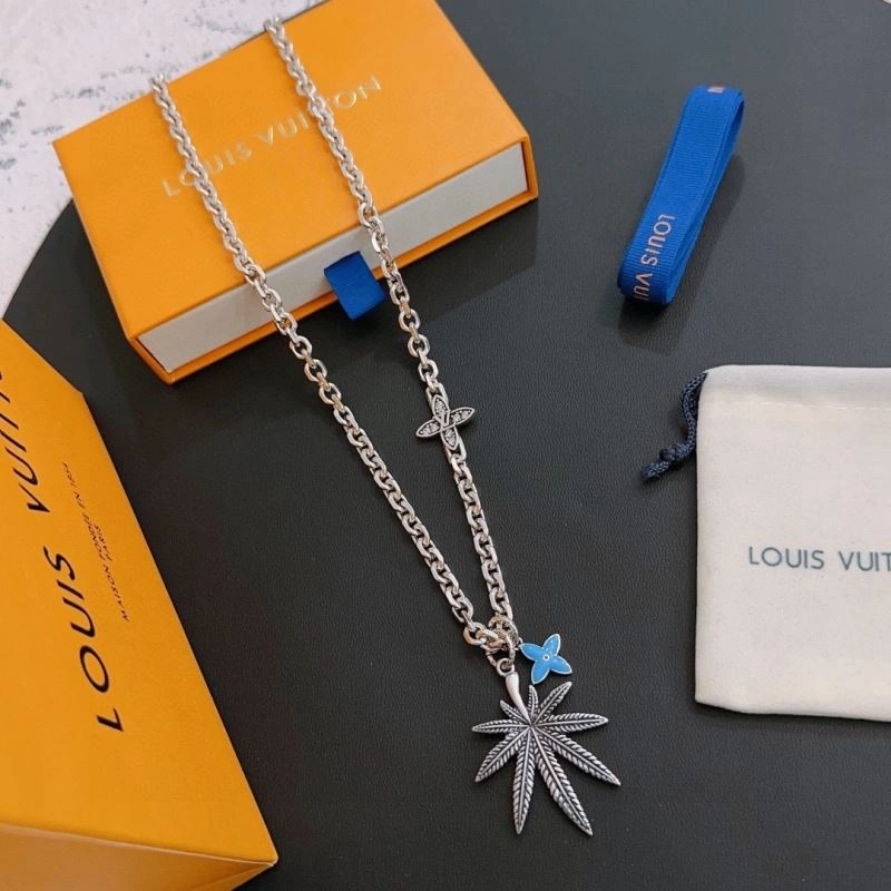Louis Vuitton Necklaces Bold 251487