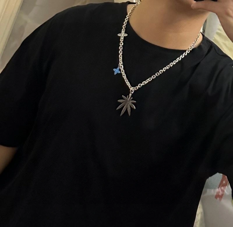 Louis Vuitton Necklaces Bold 251487