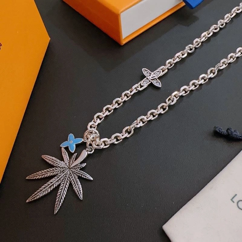 Louis Vuitton Necklaces Bold 251487