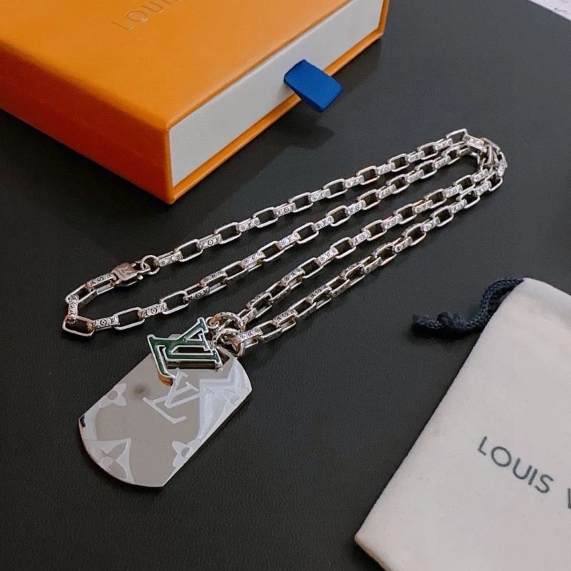 WaterResistant Louis Vuitton Necklaces 251484