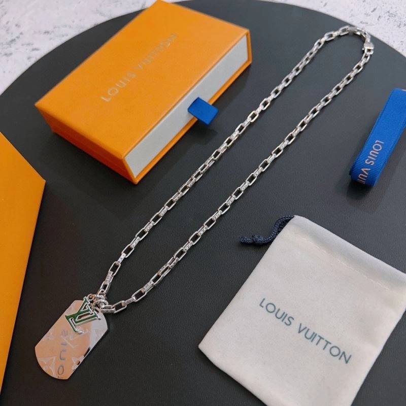 WaterResistant Louis Vuitton Necklaces 251484
