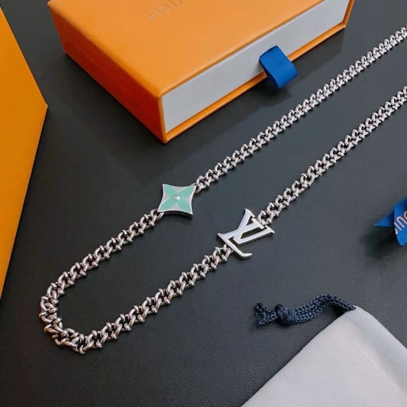 Louis Vuitton Necklaces Reliable 251506