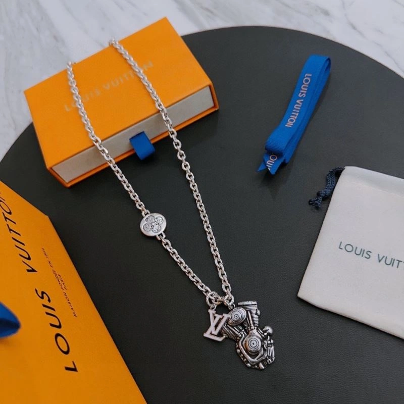 Louis Vuitton Necklaces Premium 251510