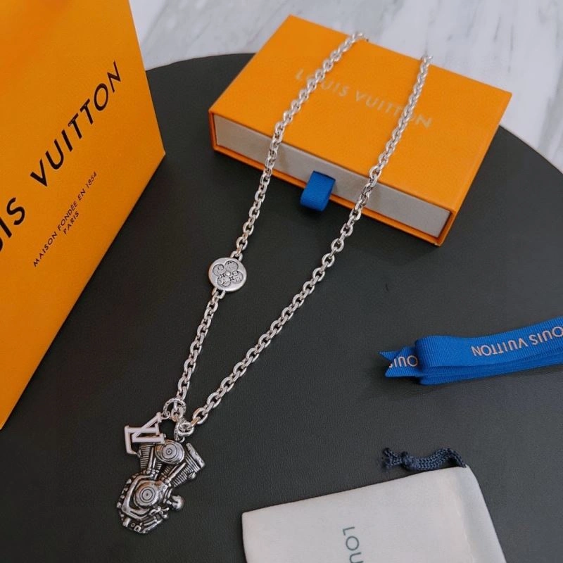 Louis Vuitton Necklaces Premium 251510