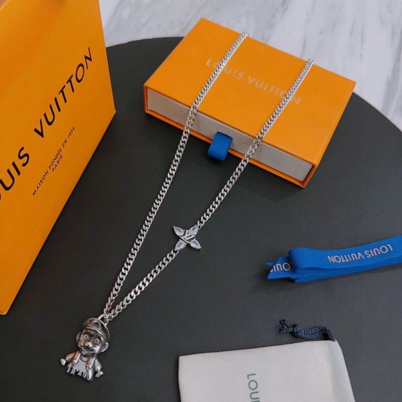 Louis Vuitton Necklaces Compact 251501