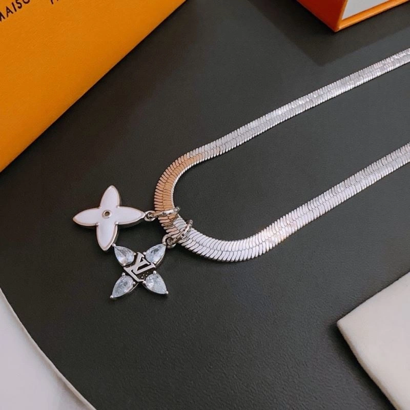 Louis Vuitton Necklaces Compact 251500