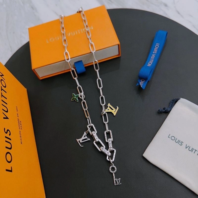 Affordable Louis Vuitton Necklaces 251496
