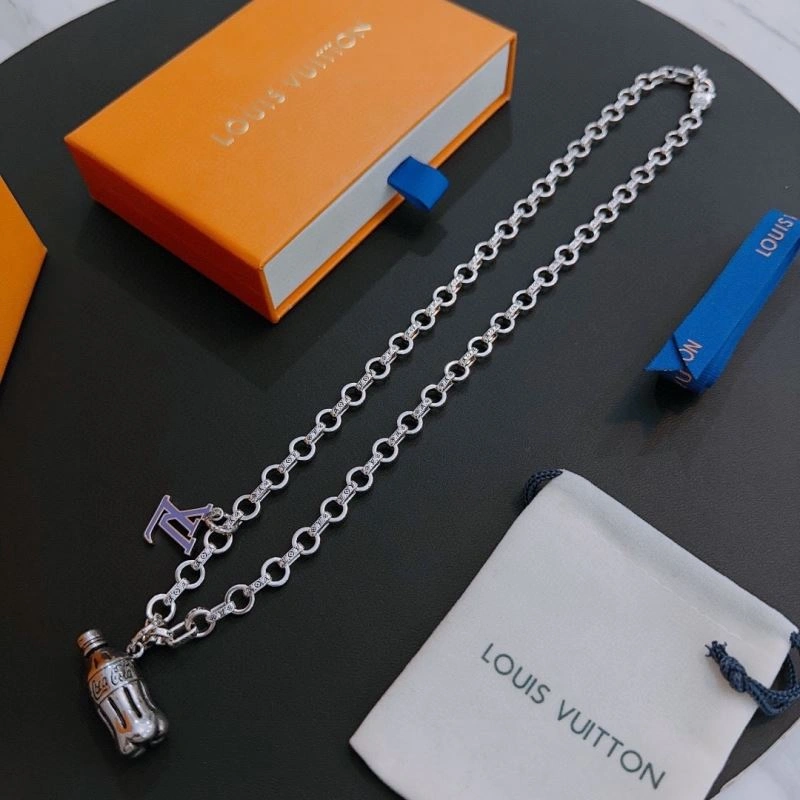 Louis Vuitton Necklaces Unisex 251498