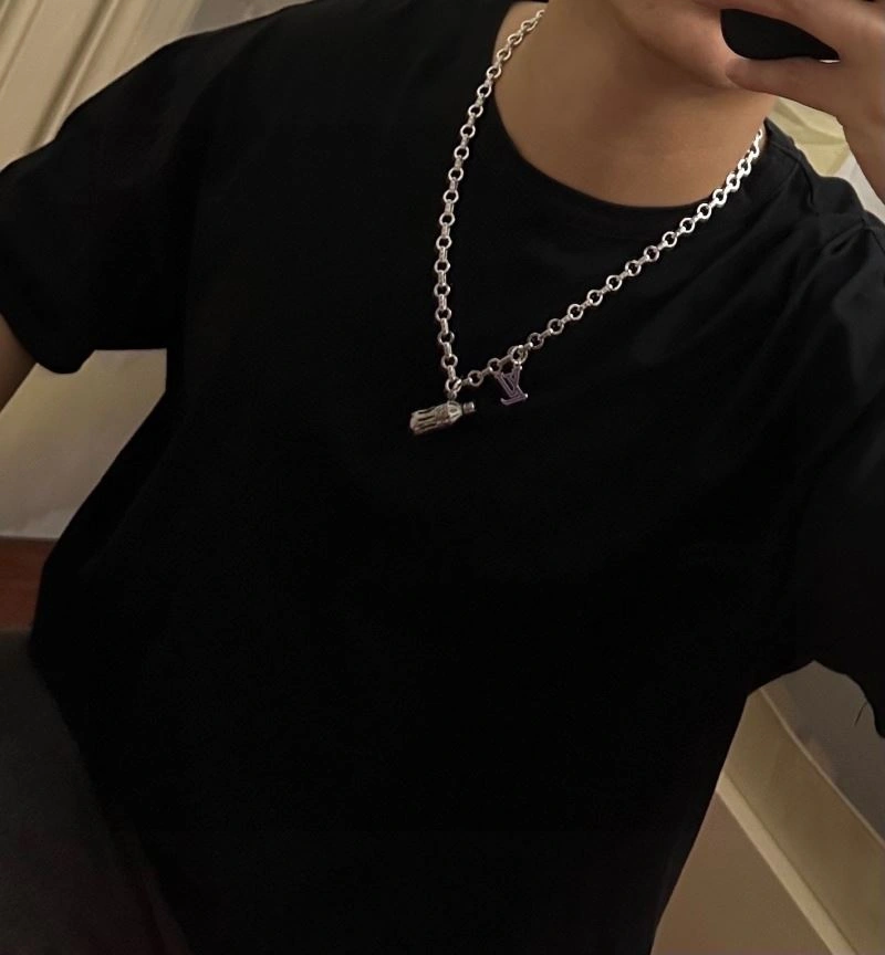 Louis Vuitton Necklaces Unisex 251498