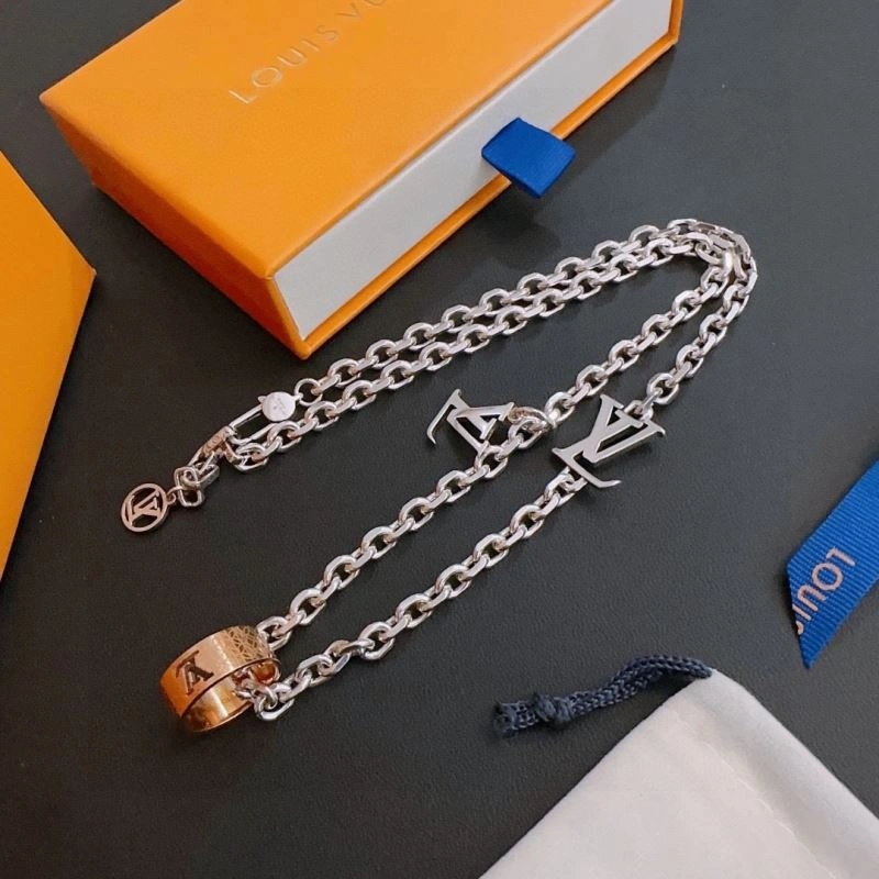 Louis Vuitton Necklaces Functional 251493