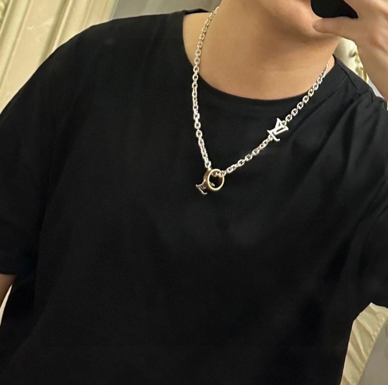 Louis Vuitton Necklaces Functional 251493