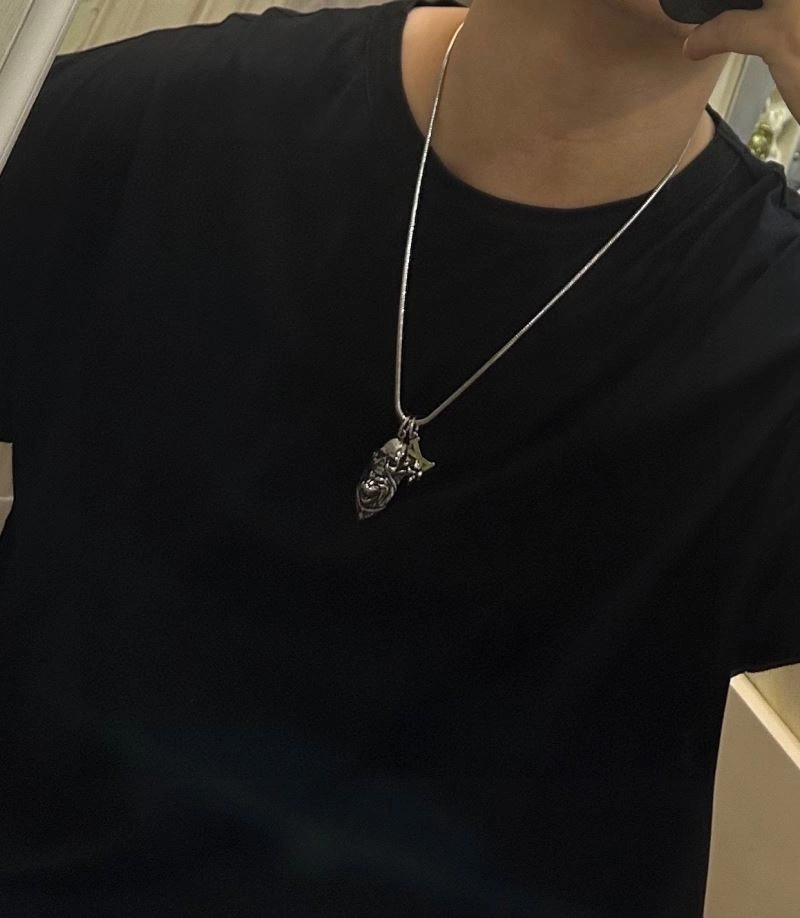 Louis Vuitton Necklaces Minimalist 251486