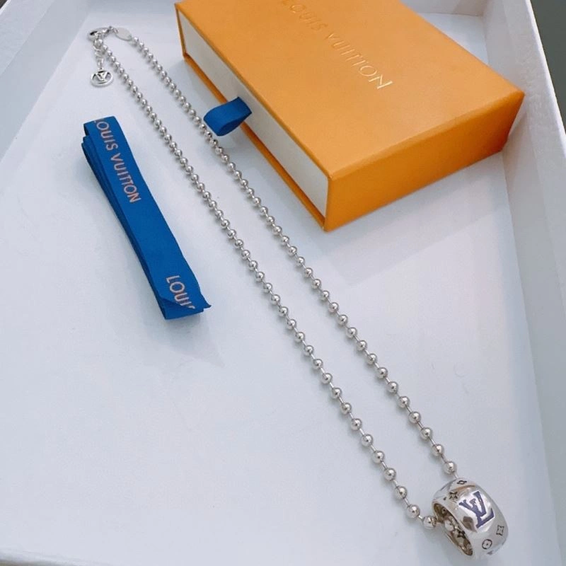 Breathable Louis Vuitton Necklaces 251488